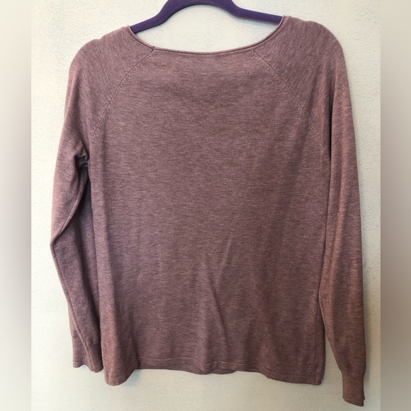 Cozy Sweater. Size: S. Brand: Basic Milano. Colour: Dusty Rose - Picture 5 of 6